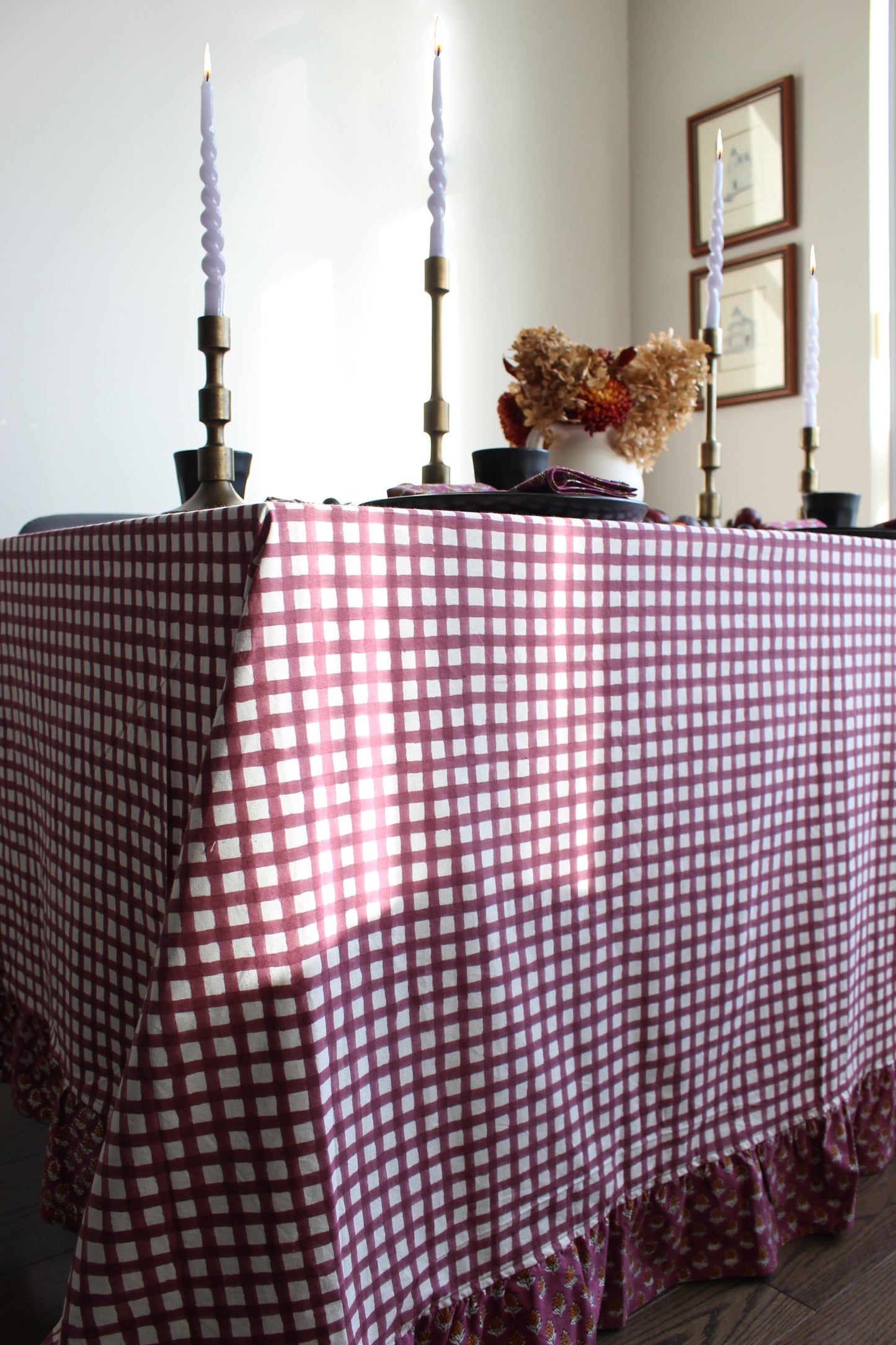 Frilled Plum Elegance - Gingham Table Cloth and Napkins Set